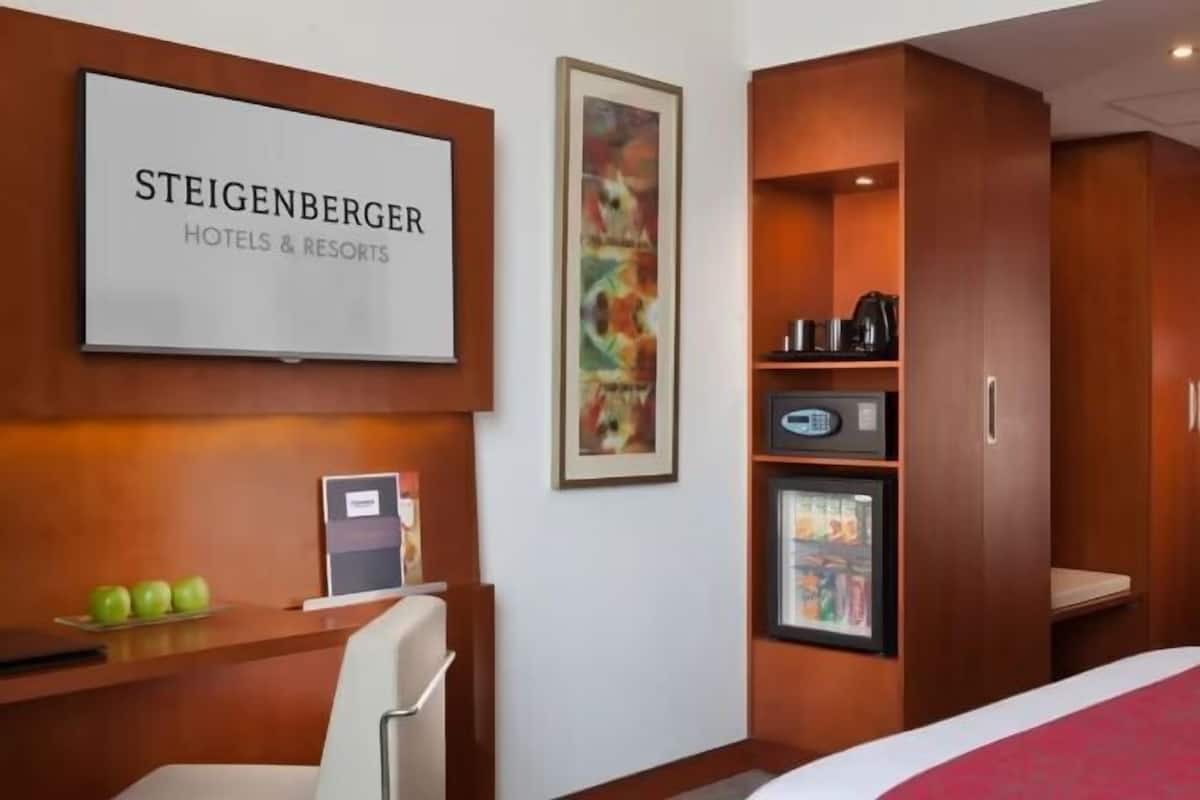 1 chambre, couette en duvet, minibar, coffre-fort
