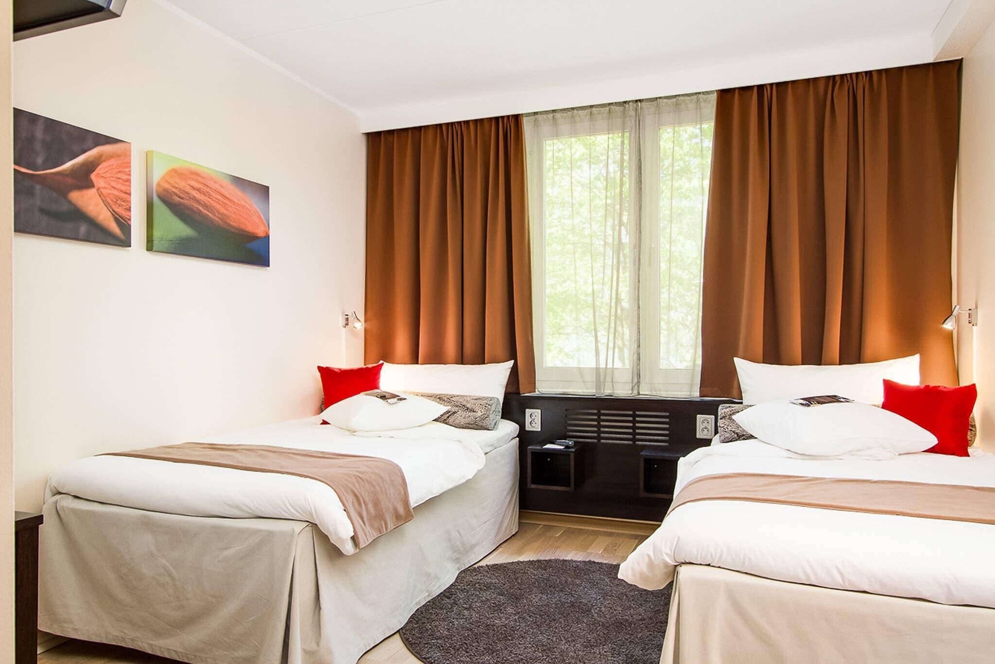 1 chambre, bureau, fer et planche à repasser, Wi-Fi gratuit