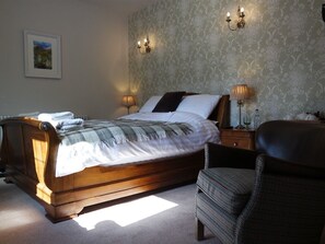 Standard Double Room, Ensuite | 1 bedroom - The Lamb Inn (High Peak)