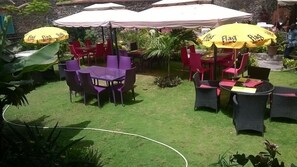 Frokost, lunsj og middag serveres, internasjonale retter 