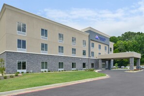 Property entrance - Americas Best Value Inn & Suites Southaven Memphis (Horn Lake)