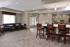 Free daily continental breakfast  - Americas Best Value Inn & Suites Southaven Memphis (Horn Lake)