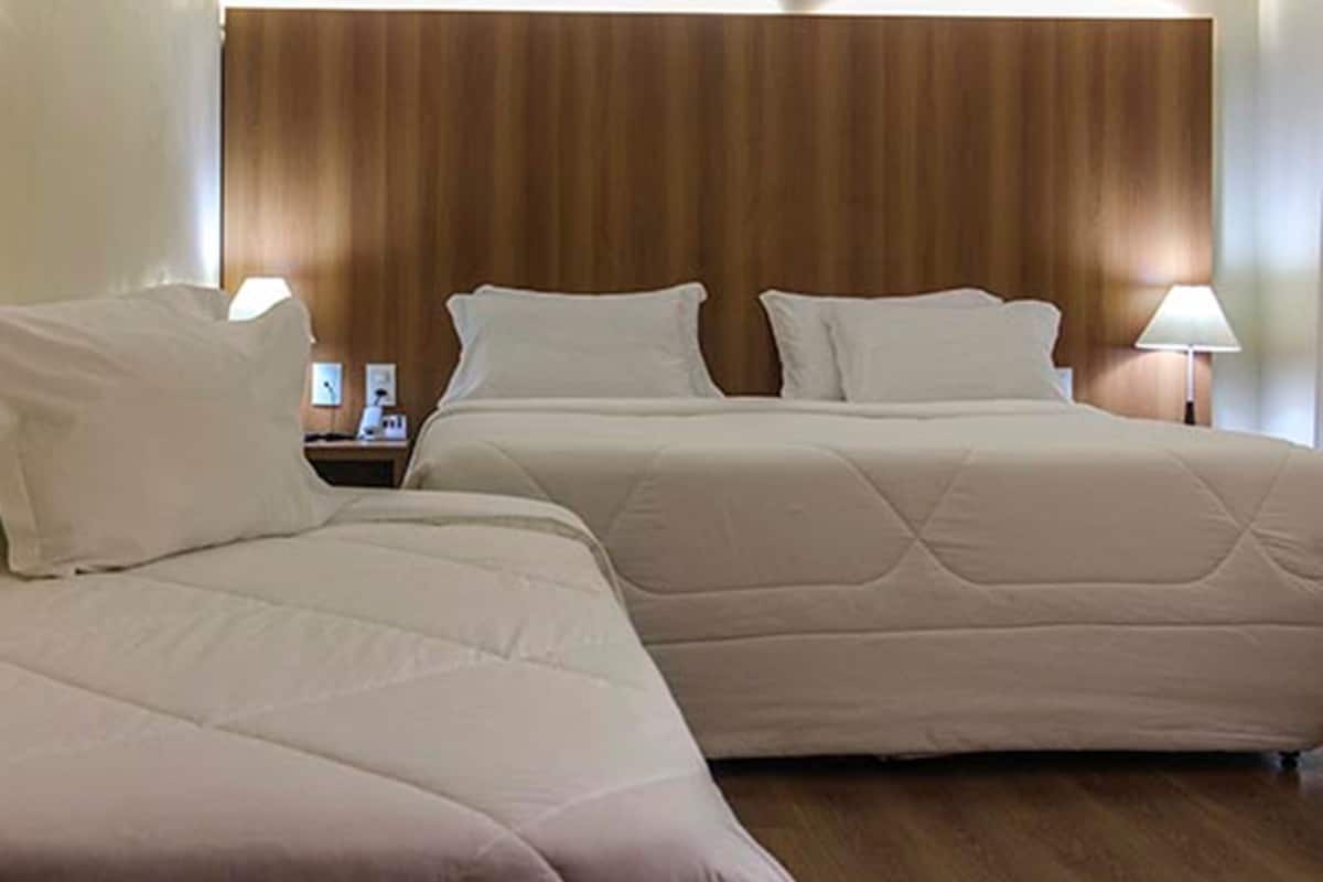 deluxe triple room | 1 bedroom, premium bedding, minibar, in-room safe