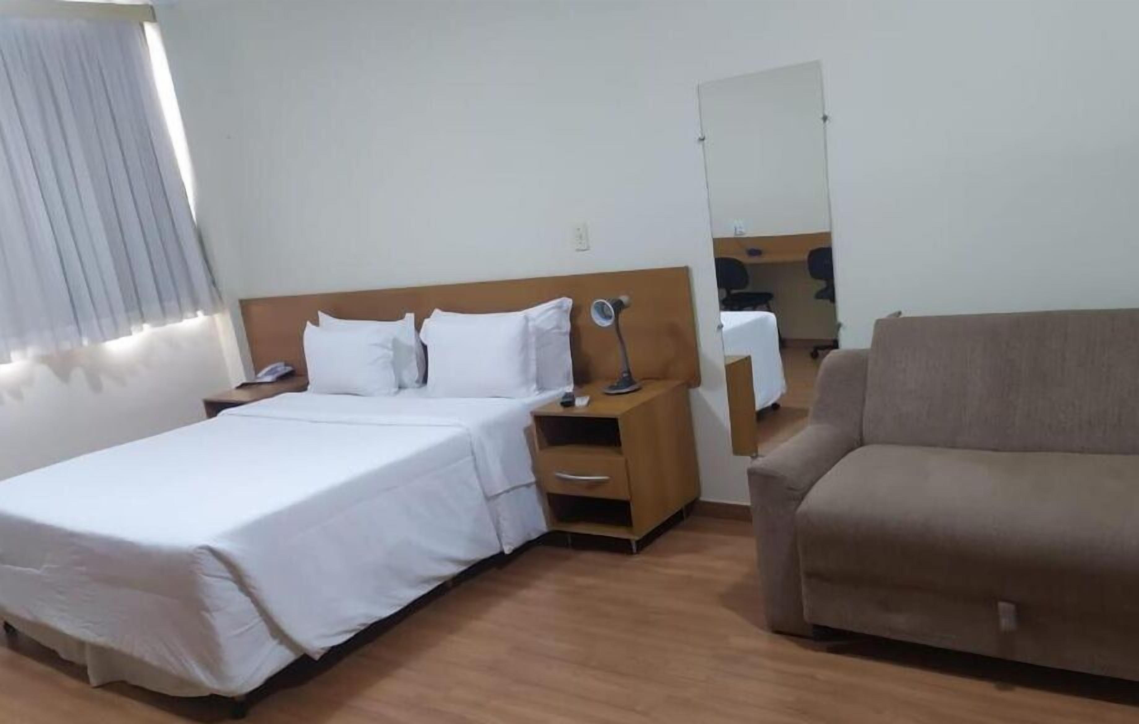 1 bedroom, premium bedding, minibar, in-room safe