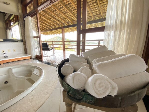 Suite Master, Sea View | Terrace/patio - Santa Clara Hotel (Paraty)