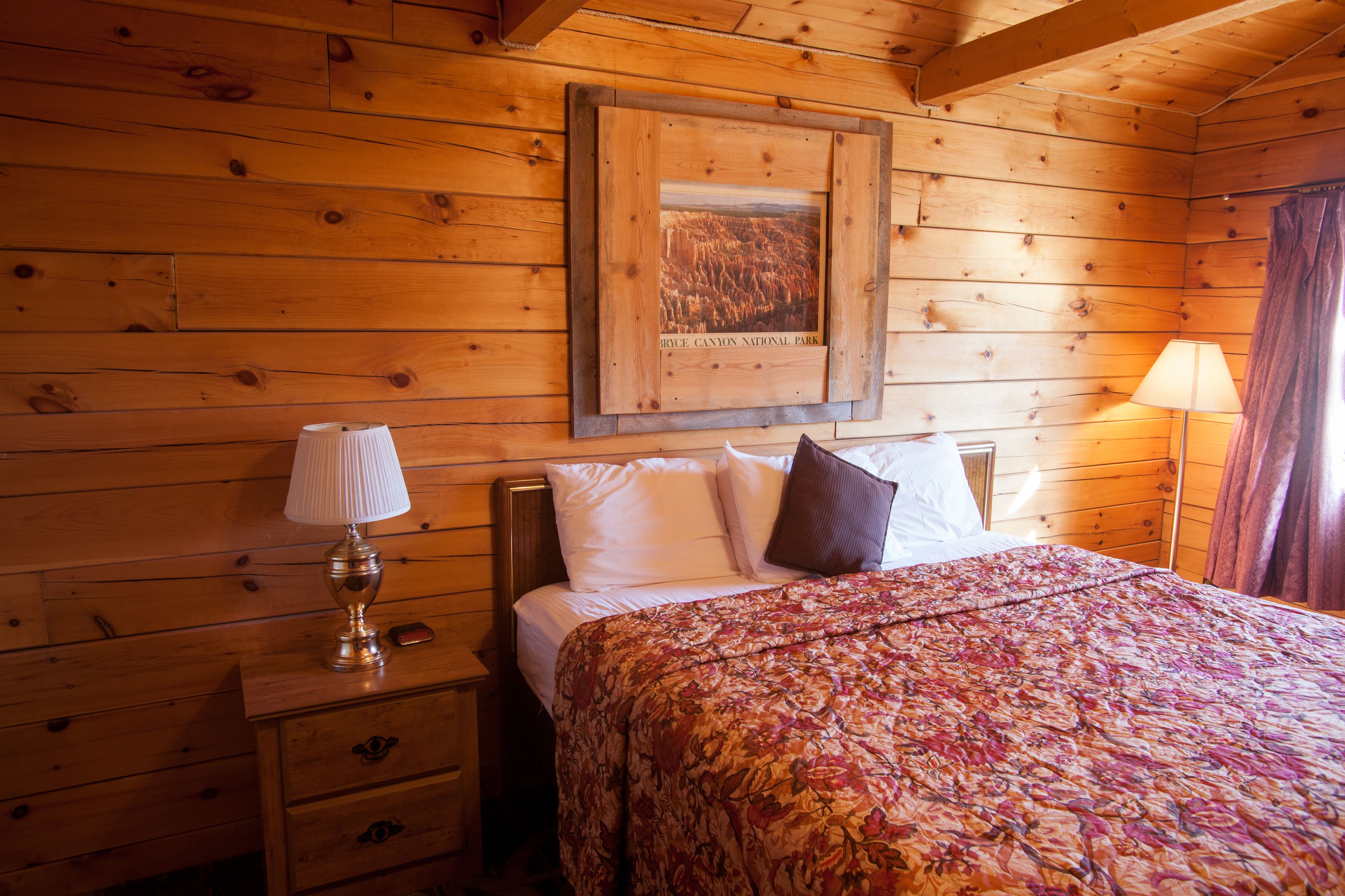 Chalet rustique Standard, 1 très grand lit | Accès au Wi-Fi (inclus)