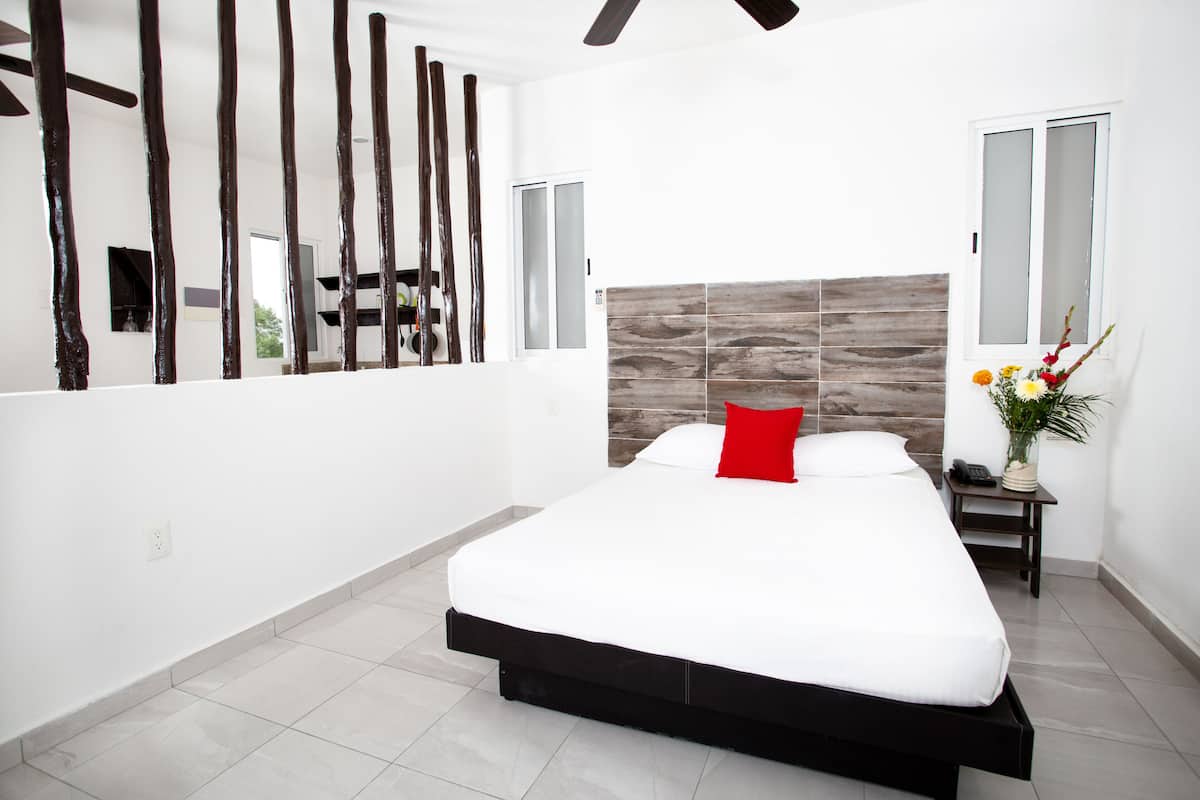 Appartamento Superior, 1 letto queen | Tende oscuranti, Wi-Fi gratuito, lenzuola