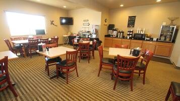 TĂ€gliches inbegriffenes kontinentales FrĂŒhstĂŒck