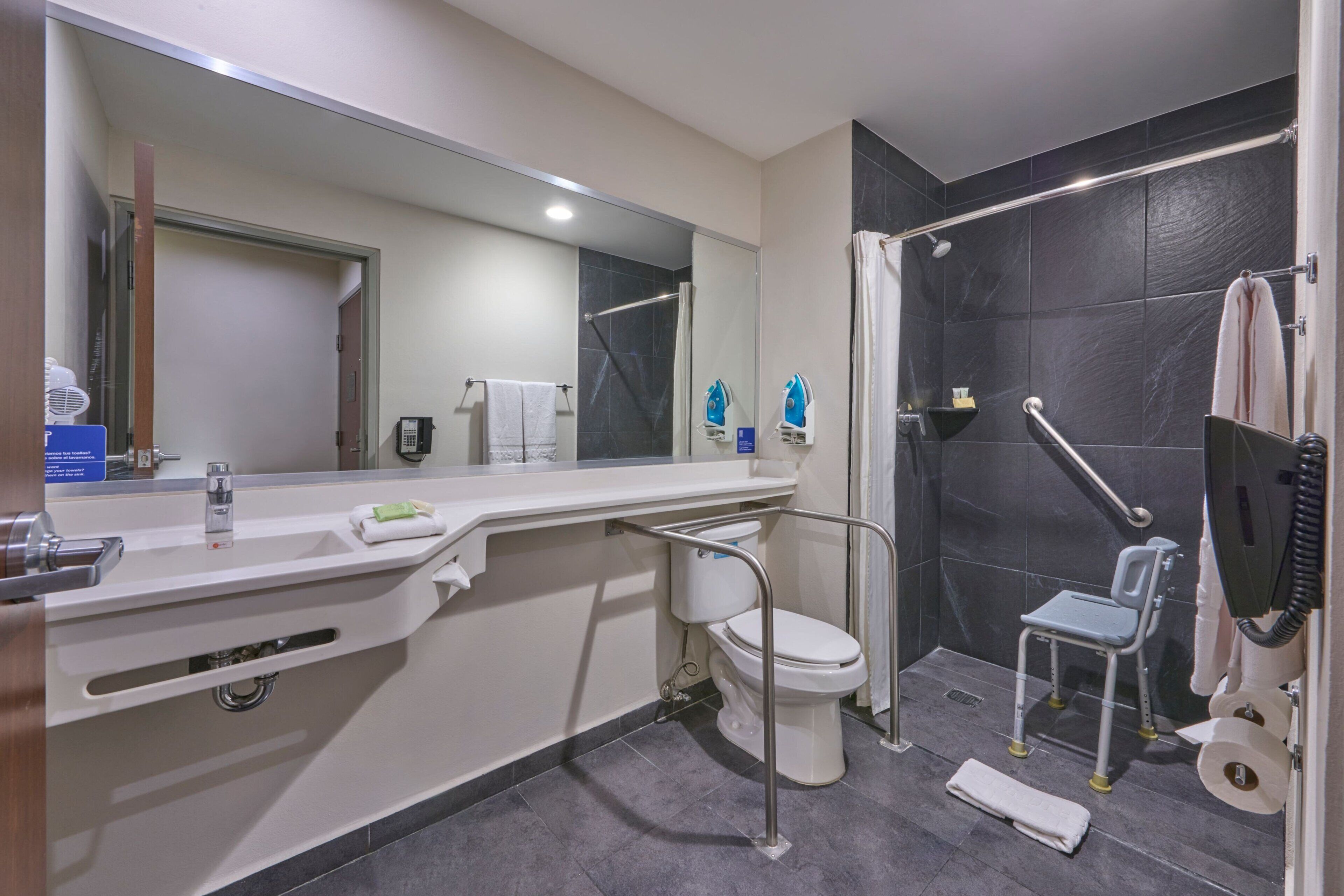 room, 1 queen bed, non smoking | bathroom | shower, free toiletries, hair dryer, towels