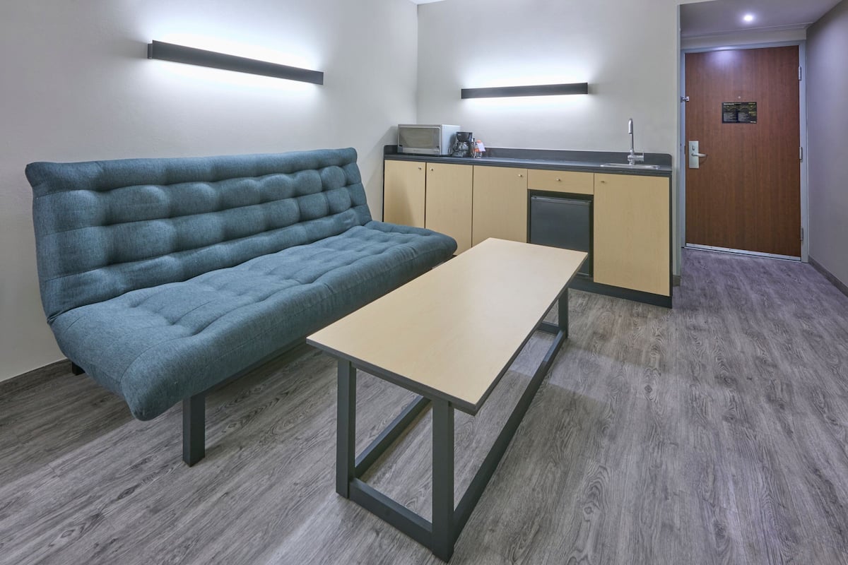 superior room, 1 queen bed with sofa bed, non smoking | private kitchenette