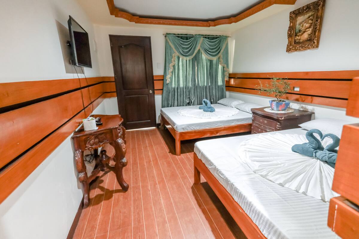 Standard Quadruple Room, 2 Double Beds, Non Smoking, Partial Sea View | Desk, WiFi (free), bed sheets