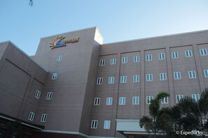 Front of property - Sun Plaza Subic (Olongapo)