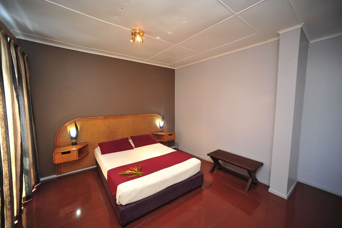 Bureau, Wi-Fi gratuit, draps fournis