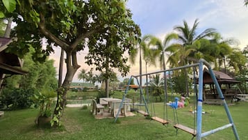 Quầy tiếp tân