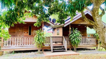 เคบิน, เตียงใหญ่ 1 เตียง | โต๊ะทำงาน, ผ้าม่านกันแสง, Wi-Fi ฟรี