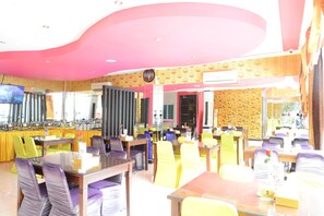 Free breakfast - Ro&Vi Hotel Boutique (Jakarta)