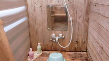 Japanese Room 101, Non Smoking (Refrigerator, Wi-Fi) | Bathroom | Separate tub and shower, deep soaking tub, free toiletries, hair dryer