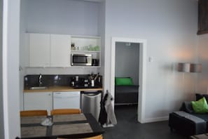Cabin (1 King Bed with Queen Sofabed) | Private kitchenette