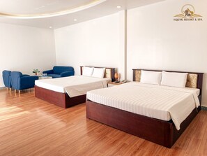 Chambre Deluxe Double ou avec lits jumeaux | Literie de qualité supérieure, minibar, bureau