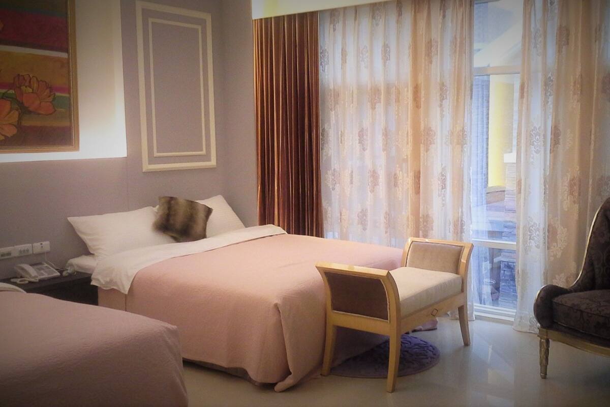 Frette Italian sheets, premium bedding, pillow-top beds