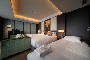 In-room safe, desk, blackout drapes, soundproofing