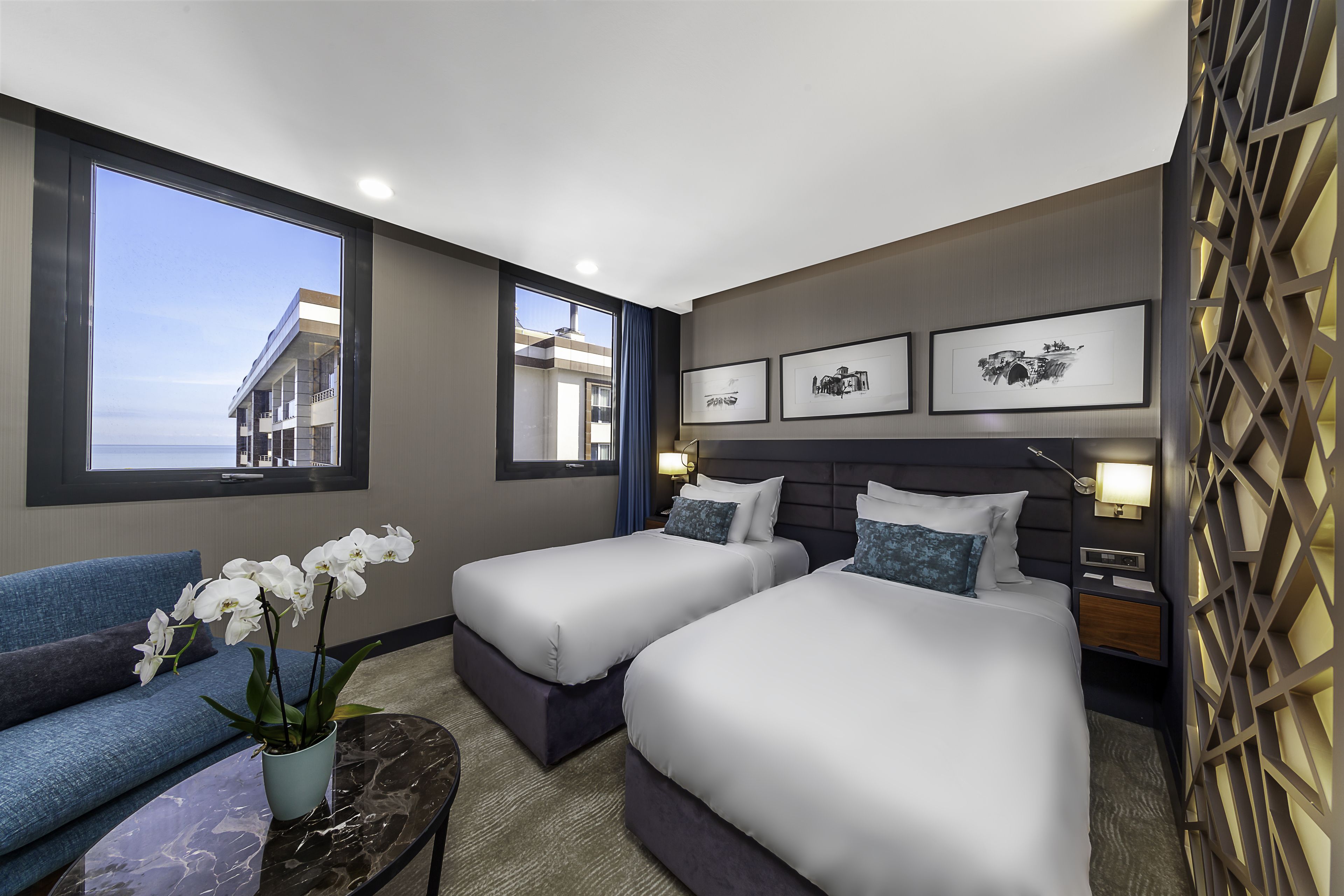 superior room, 1 king bed, sea view | premium bedding, pillow-top beds, minibar, in-room safe