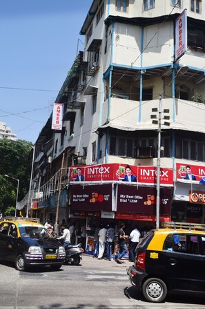 Exterior - Hotel Amber (Mumbai)