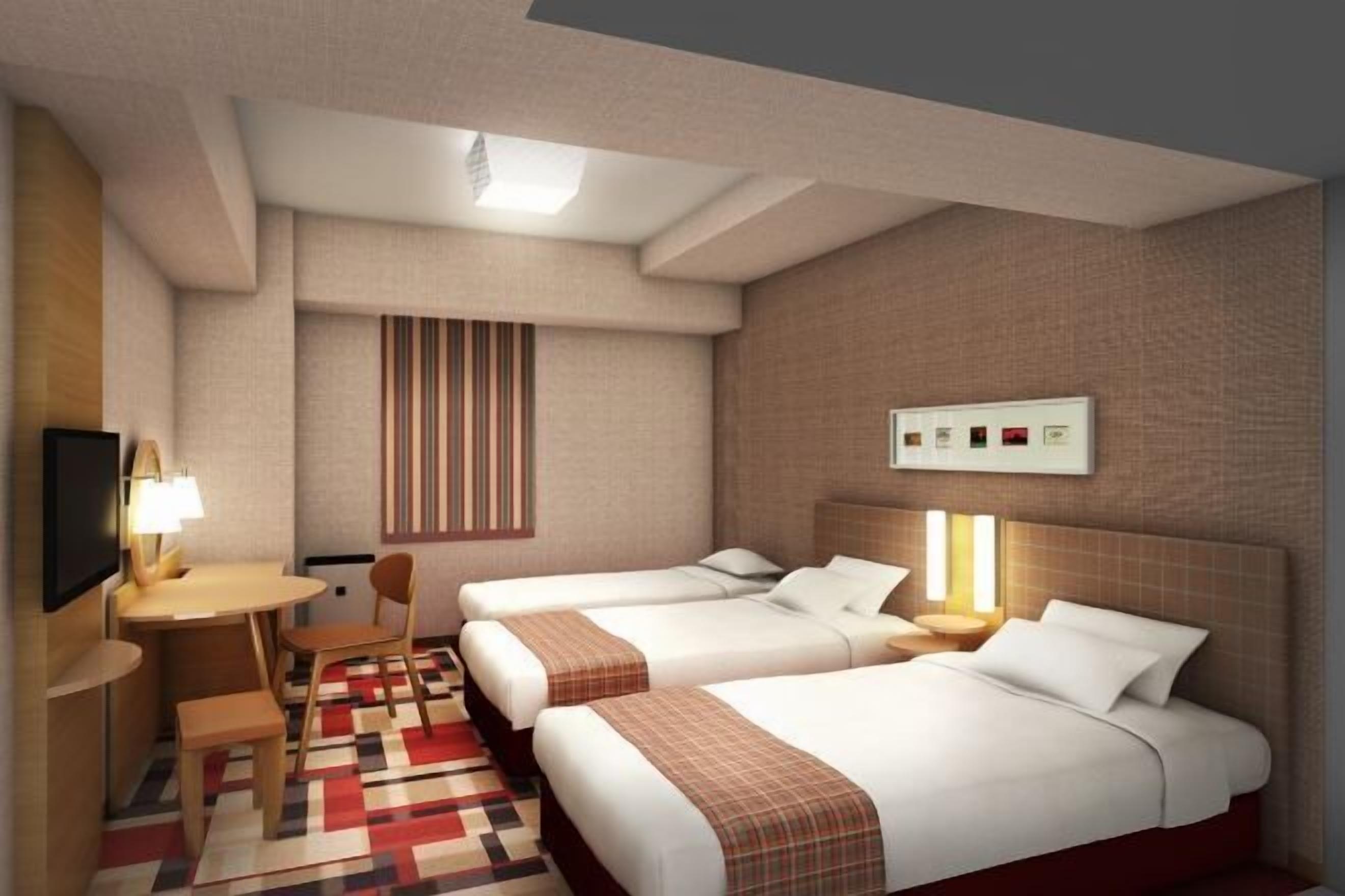 Premium bedding, down duvets, desk, soundproofing