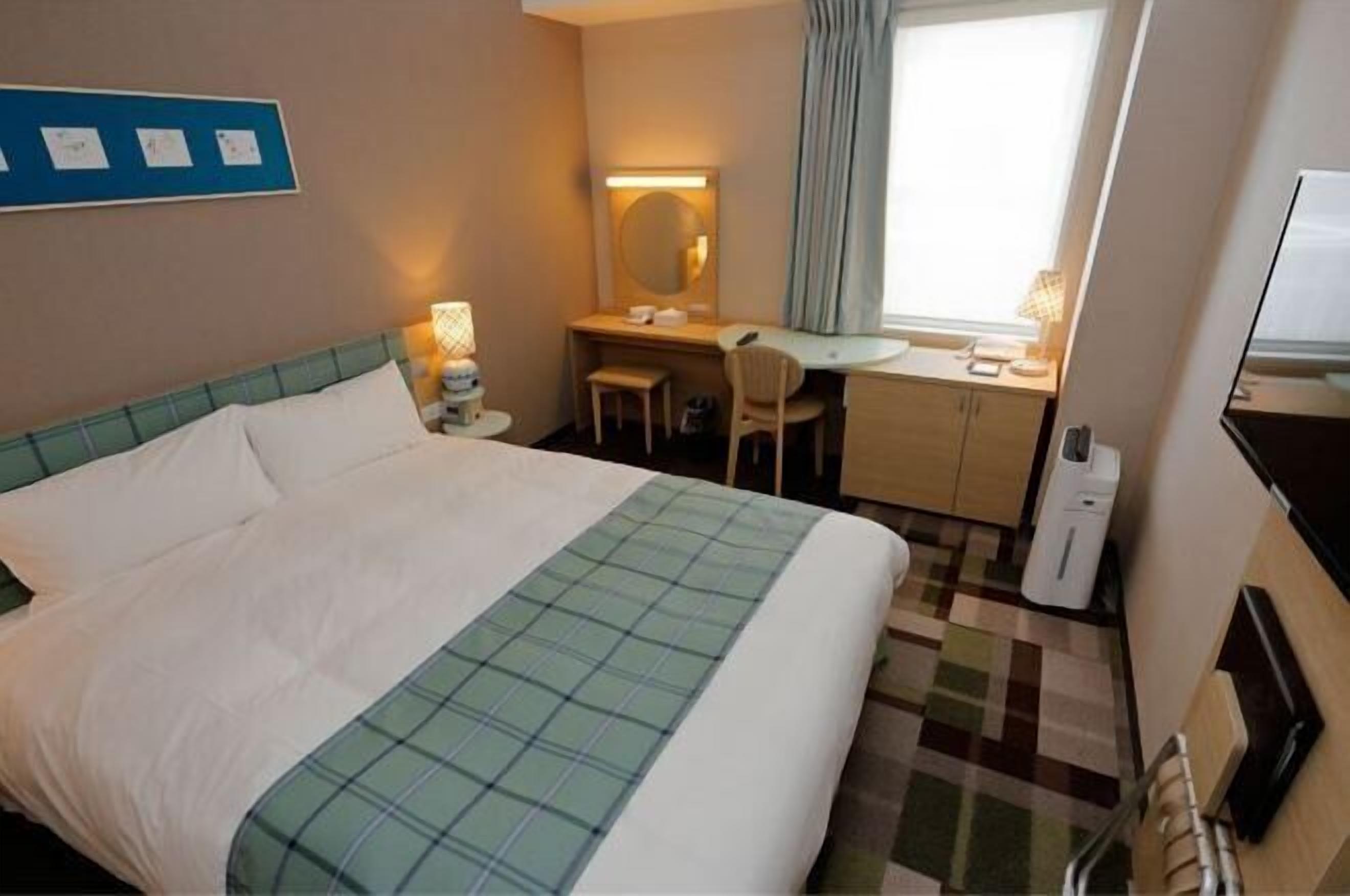 Sengetøy av topp kvalitet, dundyner, skrivebord og lydisolert