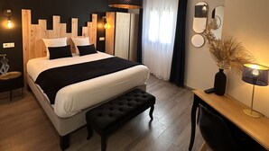 Dobbeltrom – comfort, 1 soverom, privat bad | Skrivebord, lydisolert, barnesenger (inkludert) og wi-fi (inkludert)