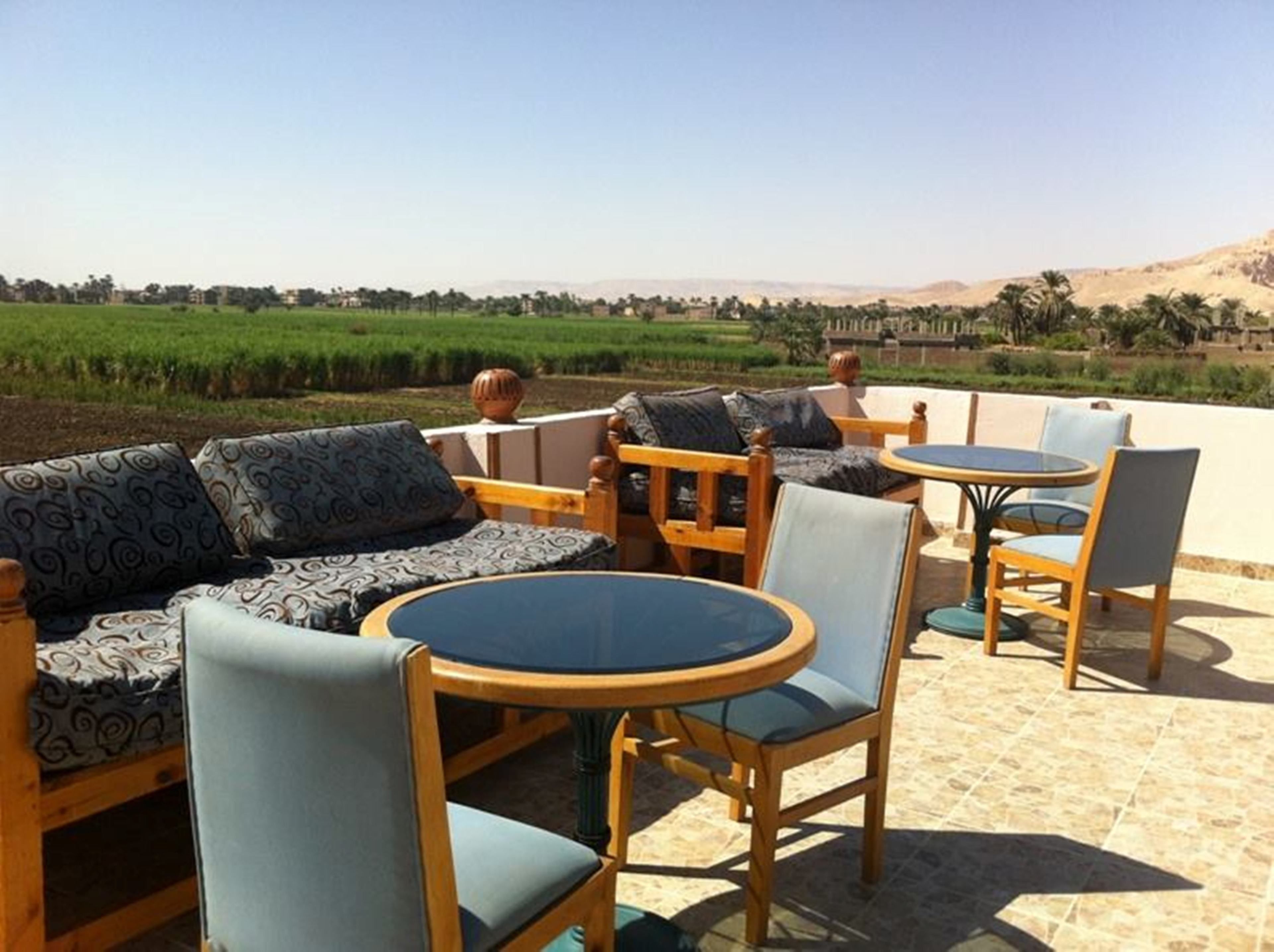 Photo - New Memnon Hotel