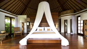 1 bedroom, premium bedding, minibar, in-room safe