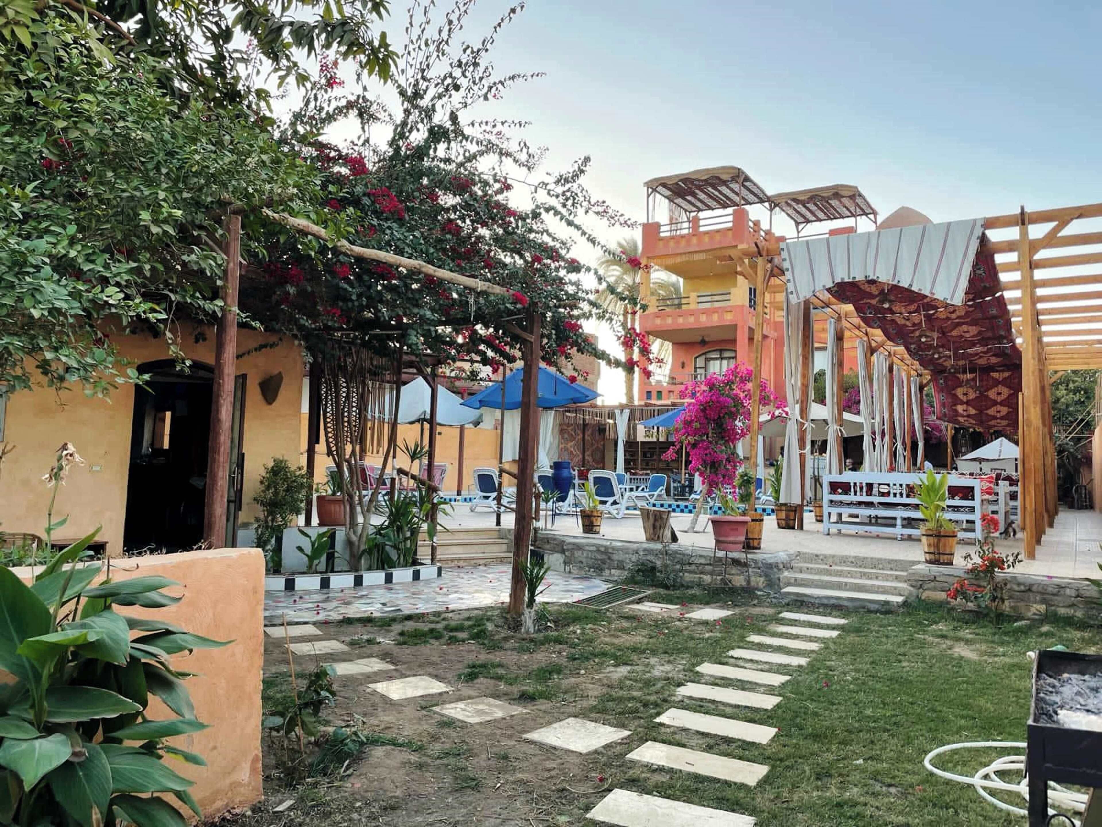 숙박 시설 정면