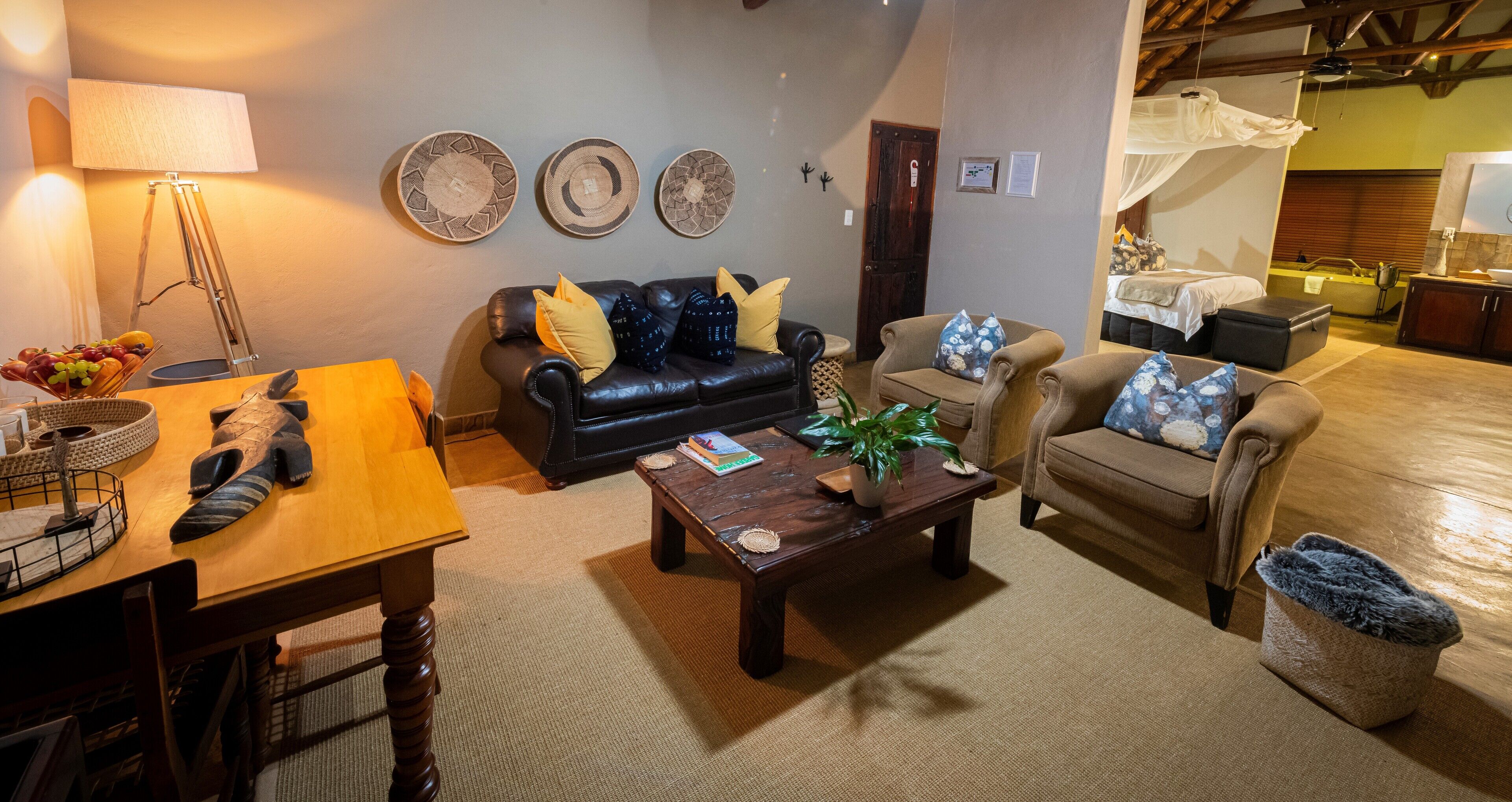 Honeymoon Suite | Premium bedding, minibar, in-room safe, desk