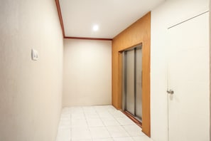 Interior - OYO 332 Everest Boutique Hotel (Bangkok)