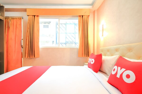 Deluxe Double Room | Desk, soundproofing, free WiFi - OYO 332 Everest Boutique Hotel (Bangkok)