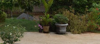 The Coconut Garden Hotel & Restaurant