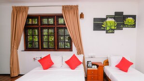 Deluxe Triple Room - Kandy Green View Bungalow (Kandy)