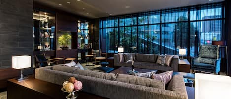 Sala de estar en el lobby