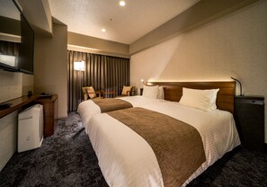 Down duvets, in-room safe, blackout curtains, iron/ironing board - Daiwa Roynet Hotel Nagoya Taiko dori Side (Nagoya)