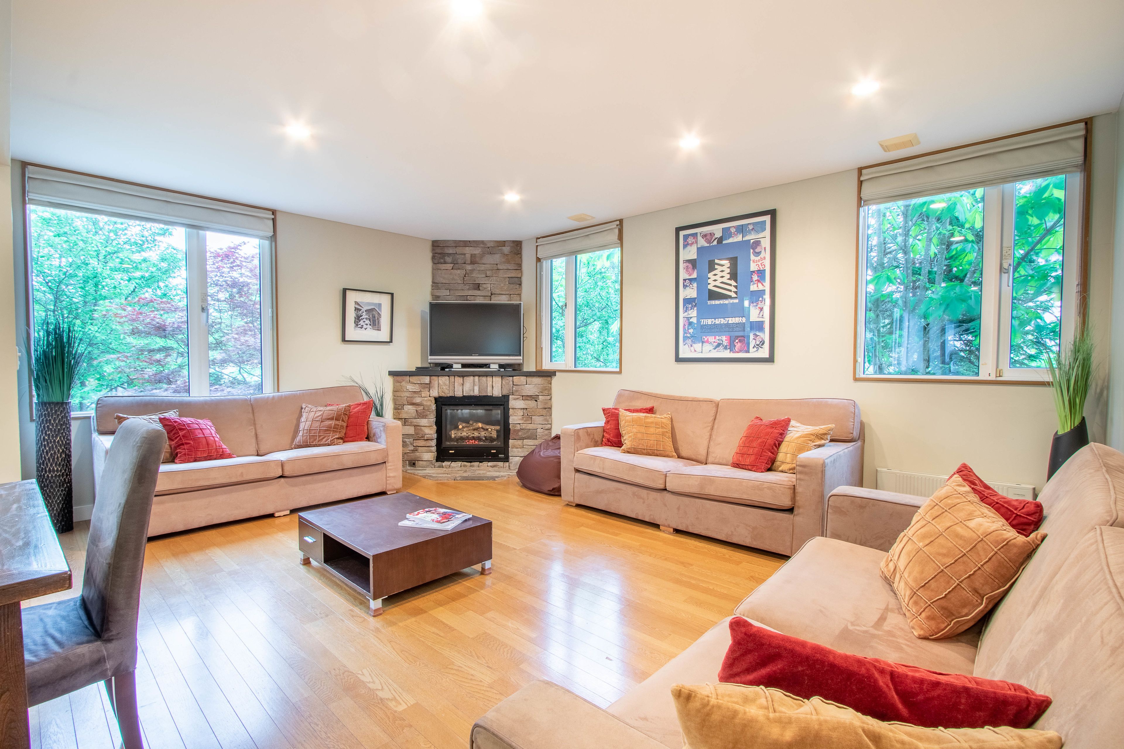 5 Bed room Parkside Chalet	 | Living room | LCD TV, DVD player