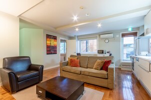 Apartamento, 1 quarto (Downstairs) | Vista do quarto