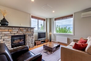 Living room - Furano Fresh Powder Apartments and Chalet (Furano)