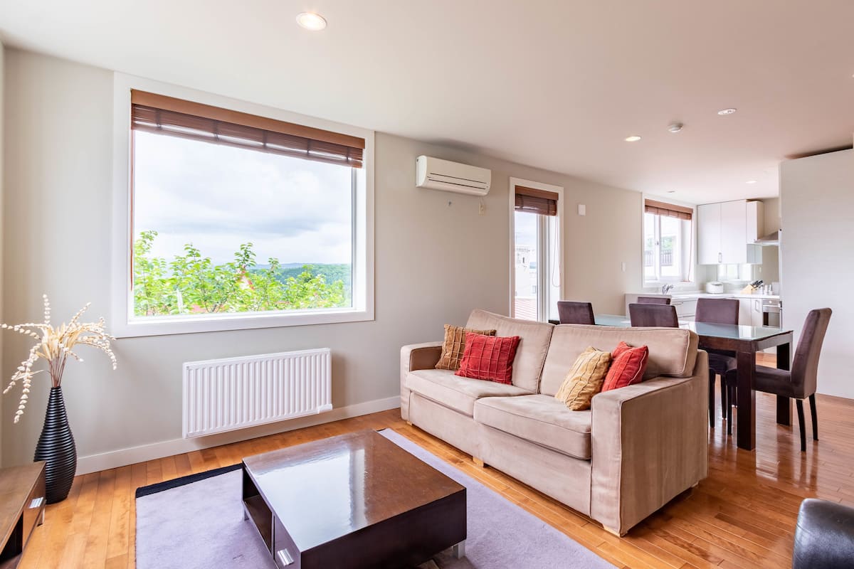 Apartment, 2 Bedrooms, Mountain View (Upstairs) | Mountain view
