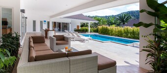 Villa Baan Lalle Pool and Spa