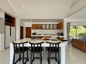 4 Bedrooms Private Pool Villa | Private kitchen | Full-sized fridge, microwave, stovetop, coffee/tea maker - Villa Baan Lalle Pool and Spa (Krabi)