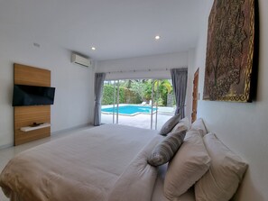 4 Bedrooms Private Pool Villa | 4 bedrooms, in-room safe, desk, laptop workspace