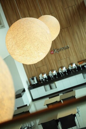Restaurant - Amaris Hotel Teuku Umar (Denpasar)