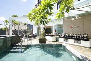 Outdoor pool - Amaris Hotel Teuku Umar (Denpasar)