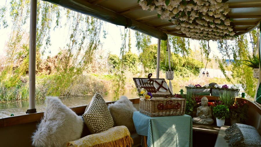 Le Bouchon Brasserie & Hotel